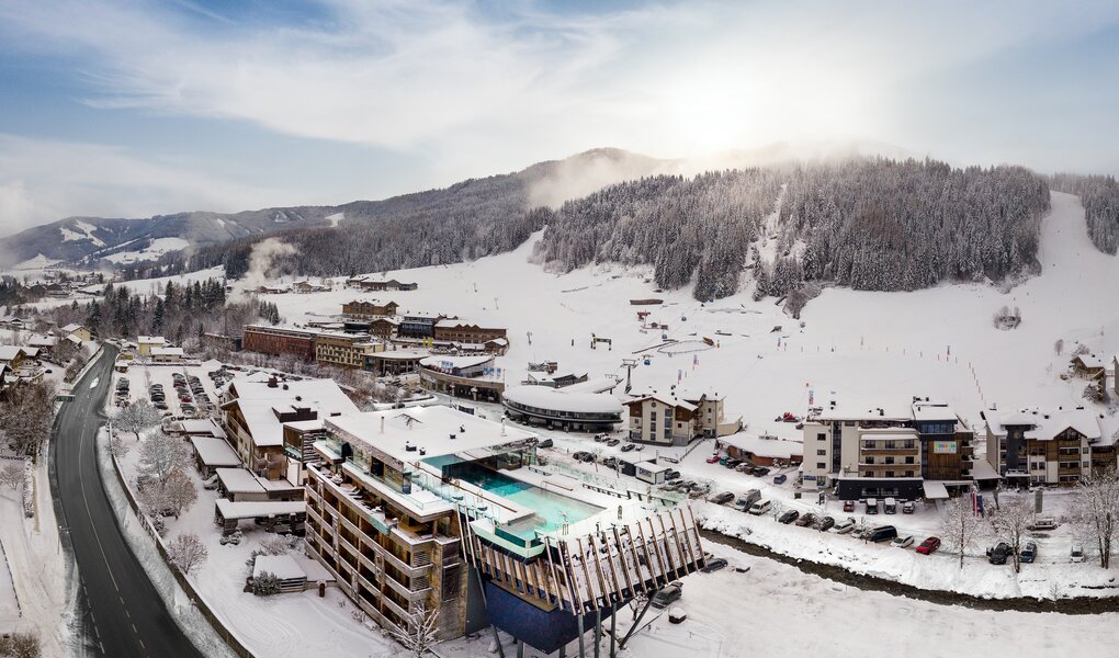 winter holiday with infinity pool