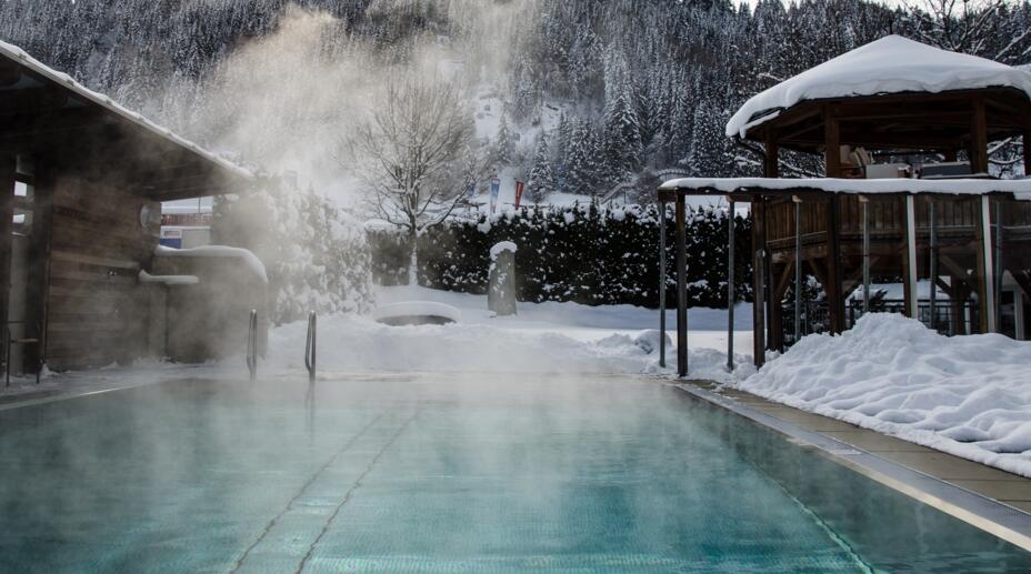 Wellnesshotel mit beheiztem Außenpool